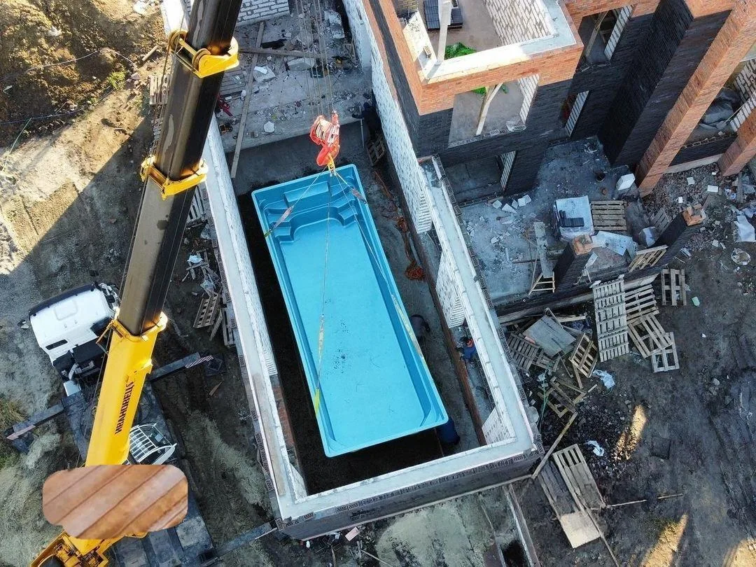 Laguna 9 — зона отдыха у бассейна в Черноголовке